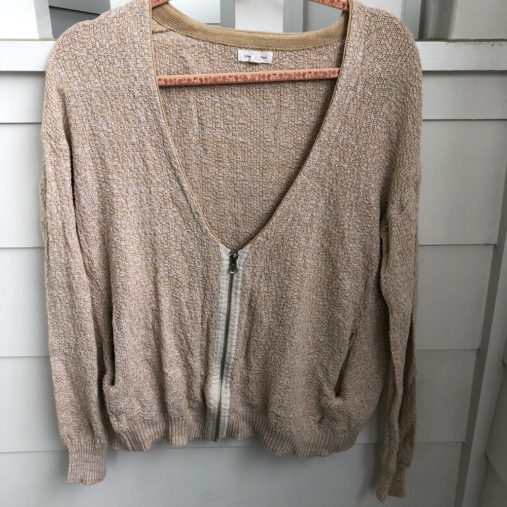 knit sweater